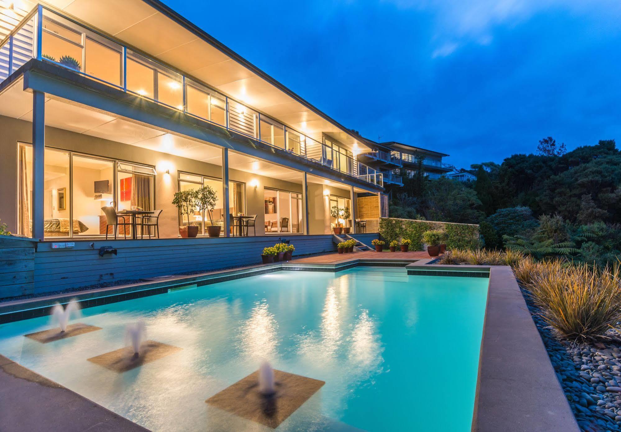Decks Of Paihia Bed & Breakfast Ngoại thất bức ảnh