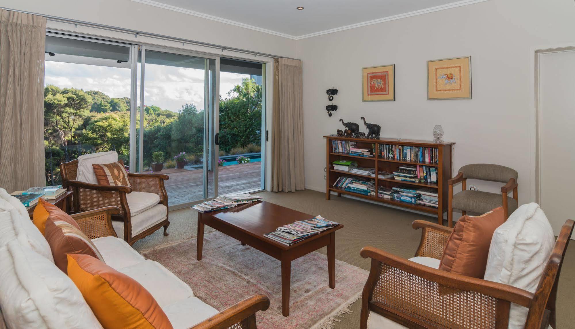 Decks Of Paihia Bed & Breakfast Ngoại thất bức ảnh